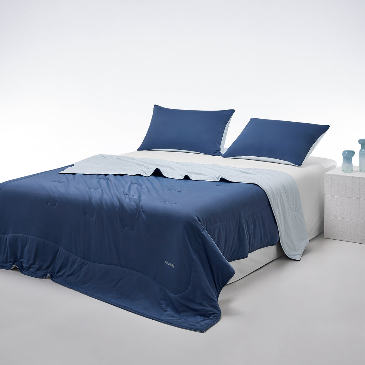 Double-Sided Cooling Quilt