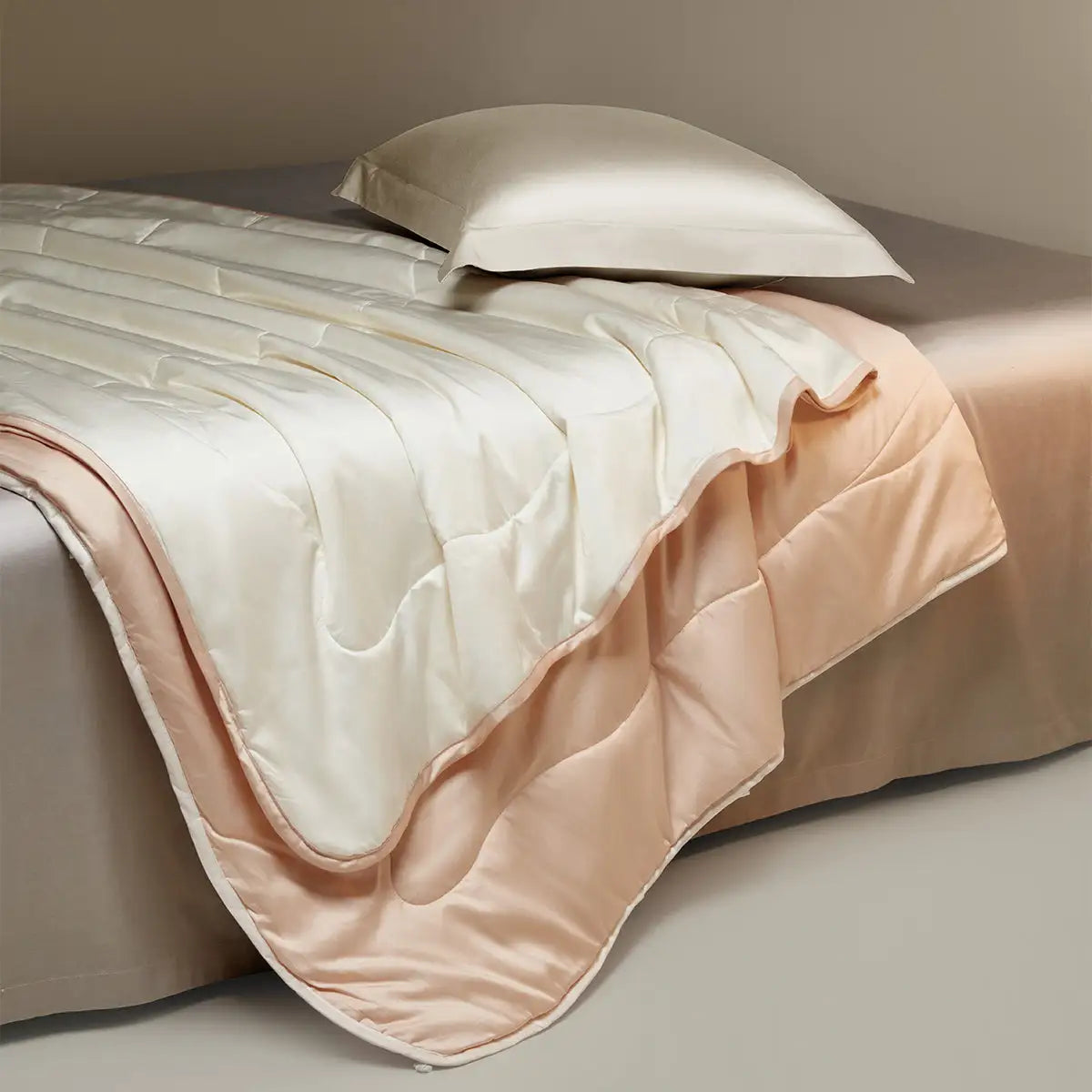 Embroidered Silk Cotton 2-in-1 Comforter