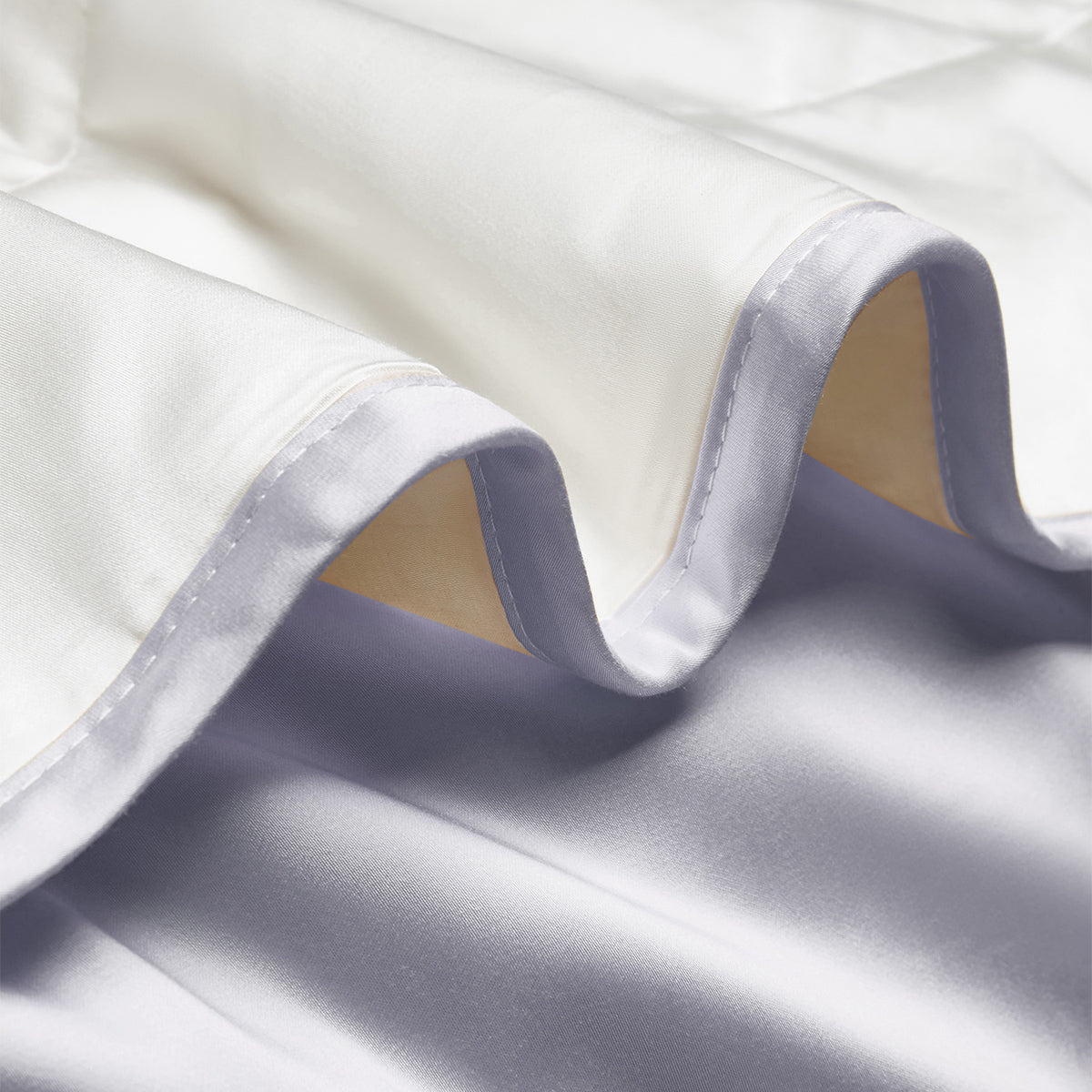 Fragrant Beauty 100% Silk Comforter