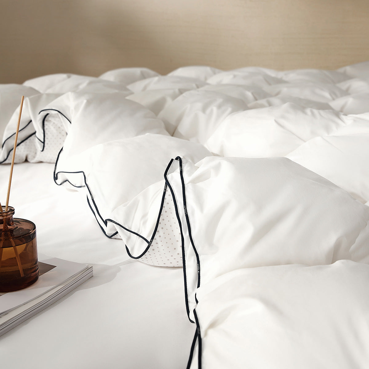 White Goose Down Winter Comforter