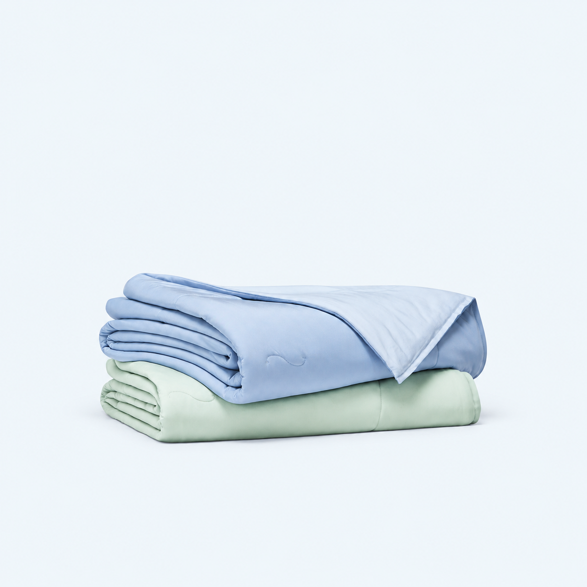 Dual-Sided Mulberry Silk-Filled Cooling Comforter