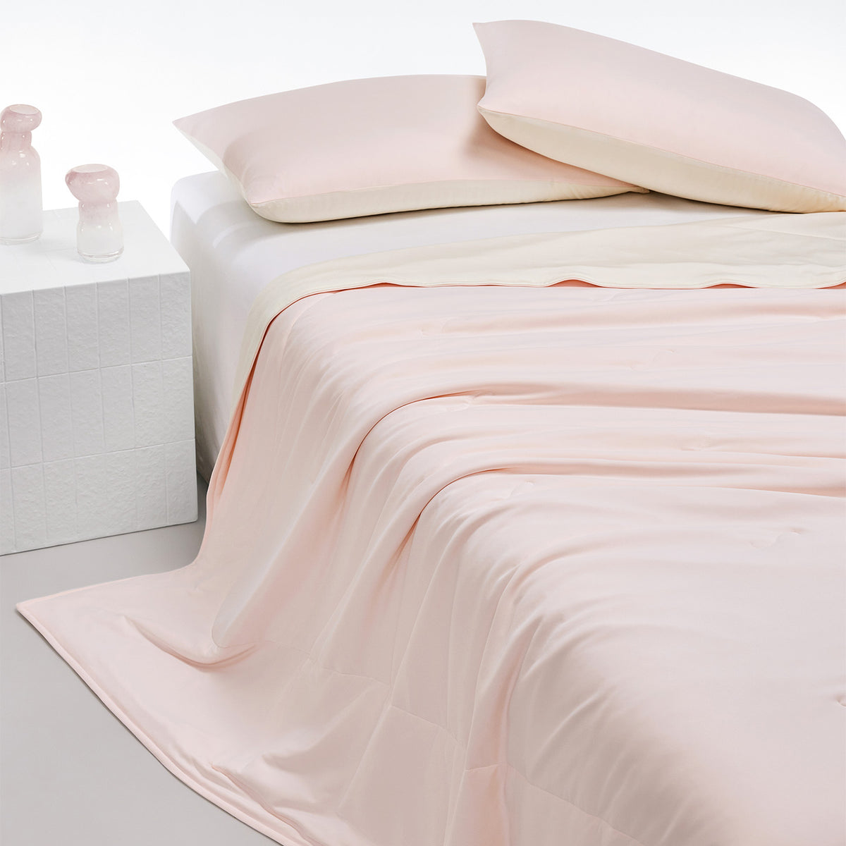 Double-Sided Cooling Quilt