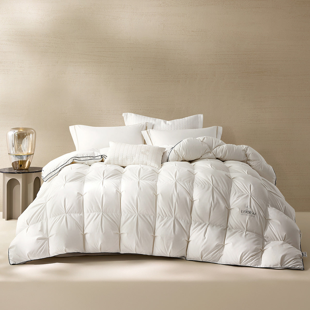 White Goose Down Winter Comforter